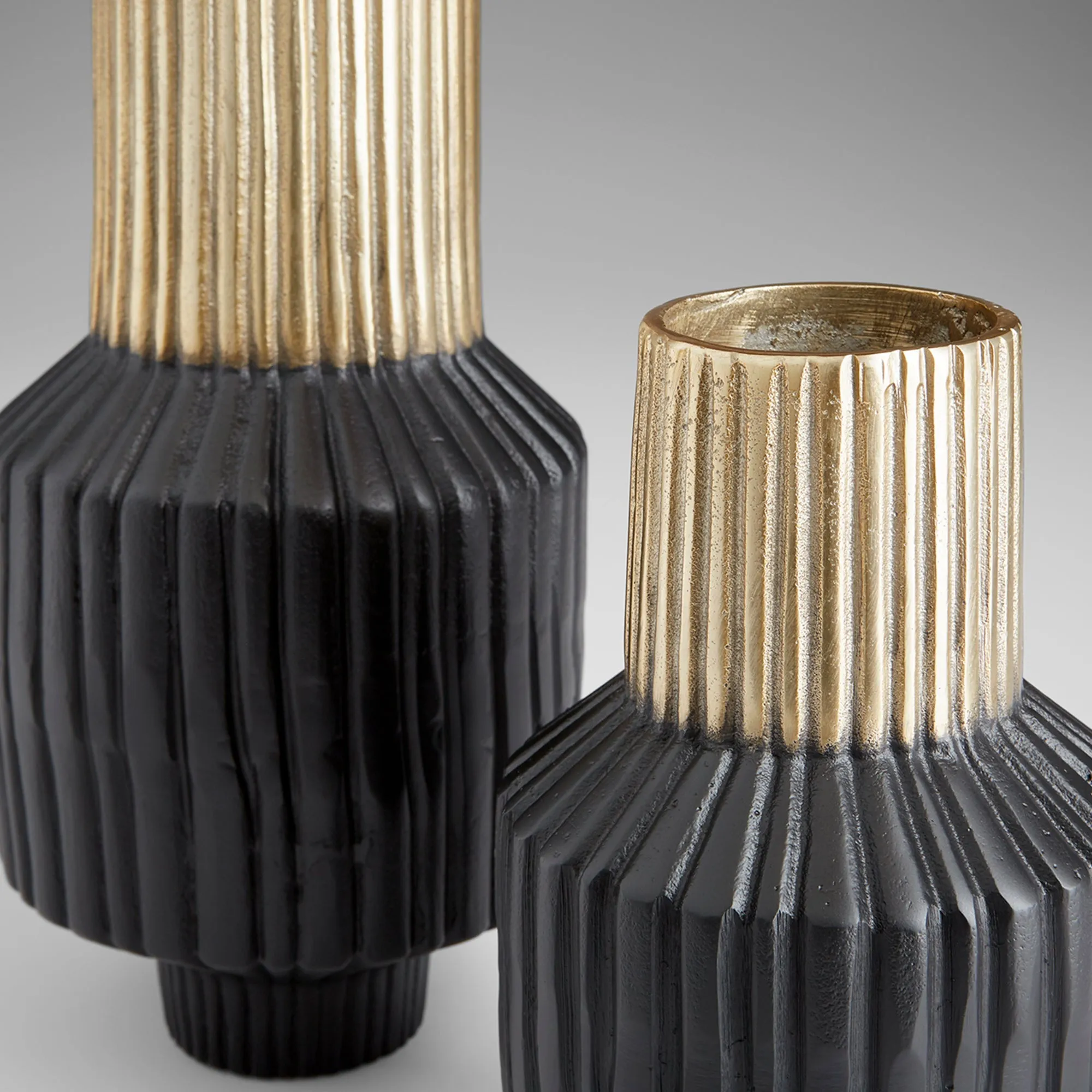 Allumage Vase-SM by Cyan