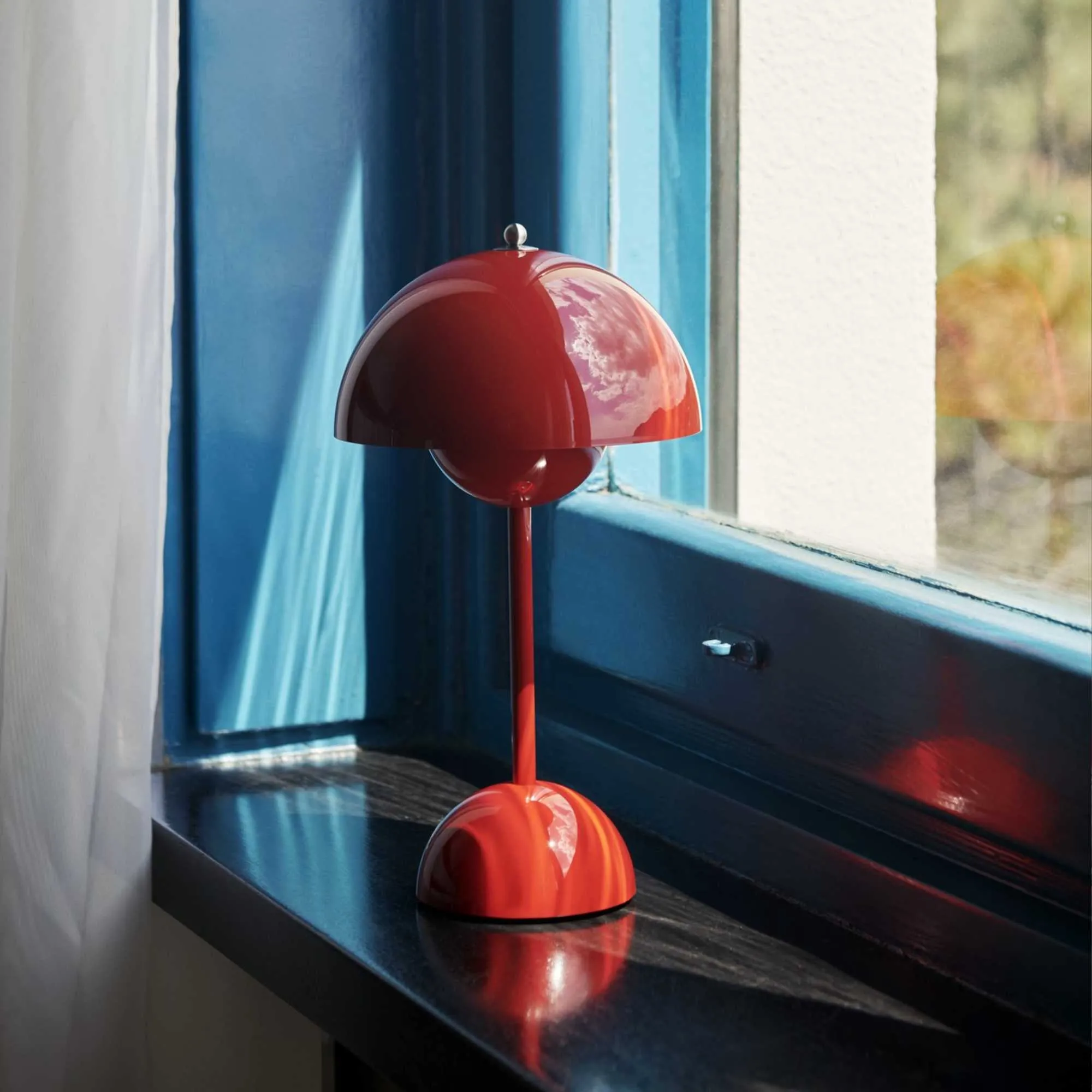 &Tradition Flowerpot VP9 rechargeable lamp
