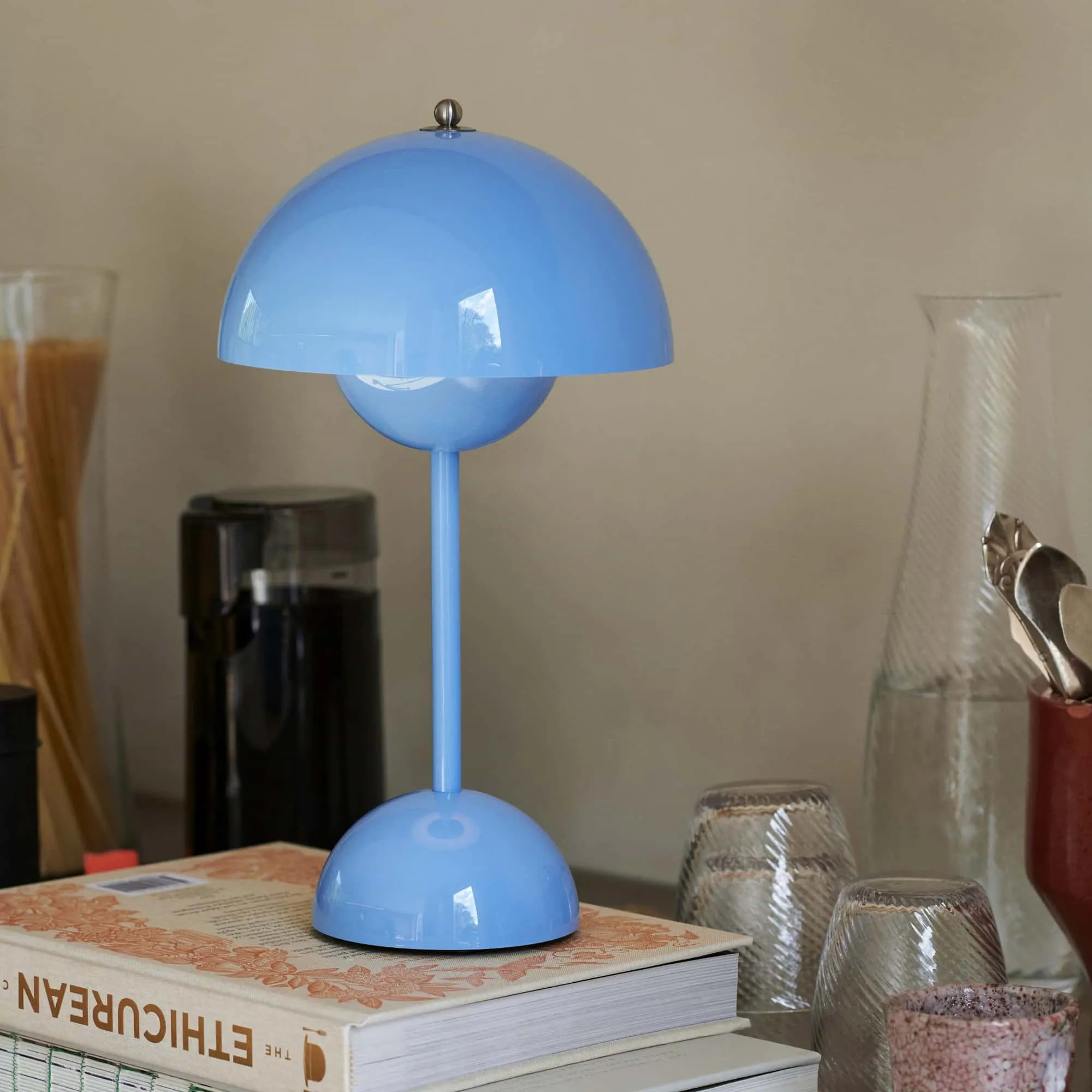 &Tradition Flowerpot VP9 rechargeable lamp