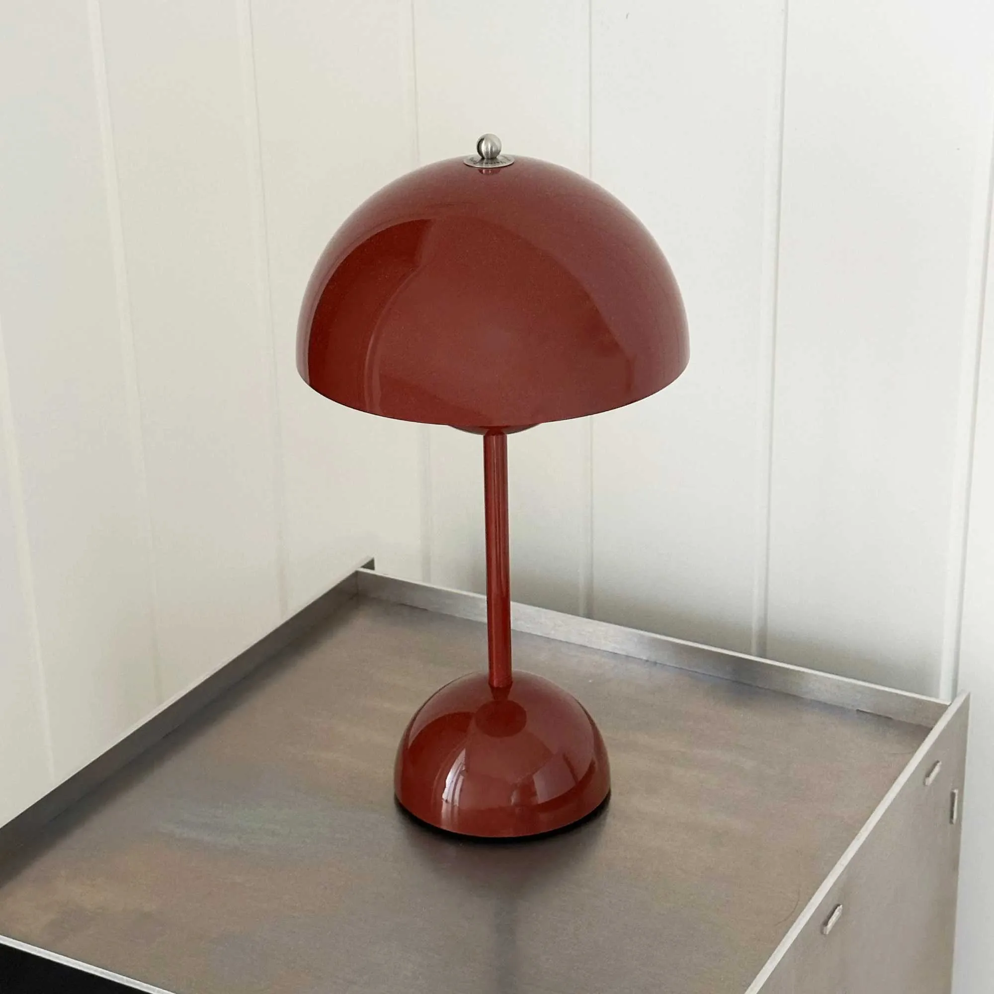&Tradition Flowerpot VP9 rechargeable lamp