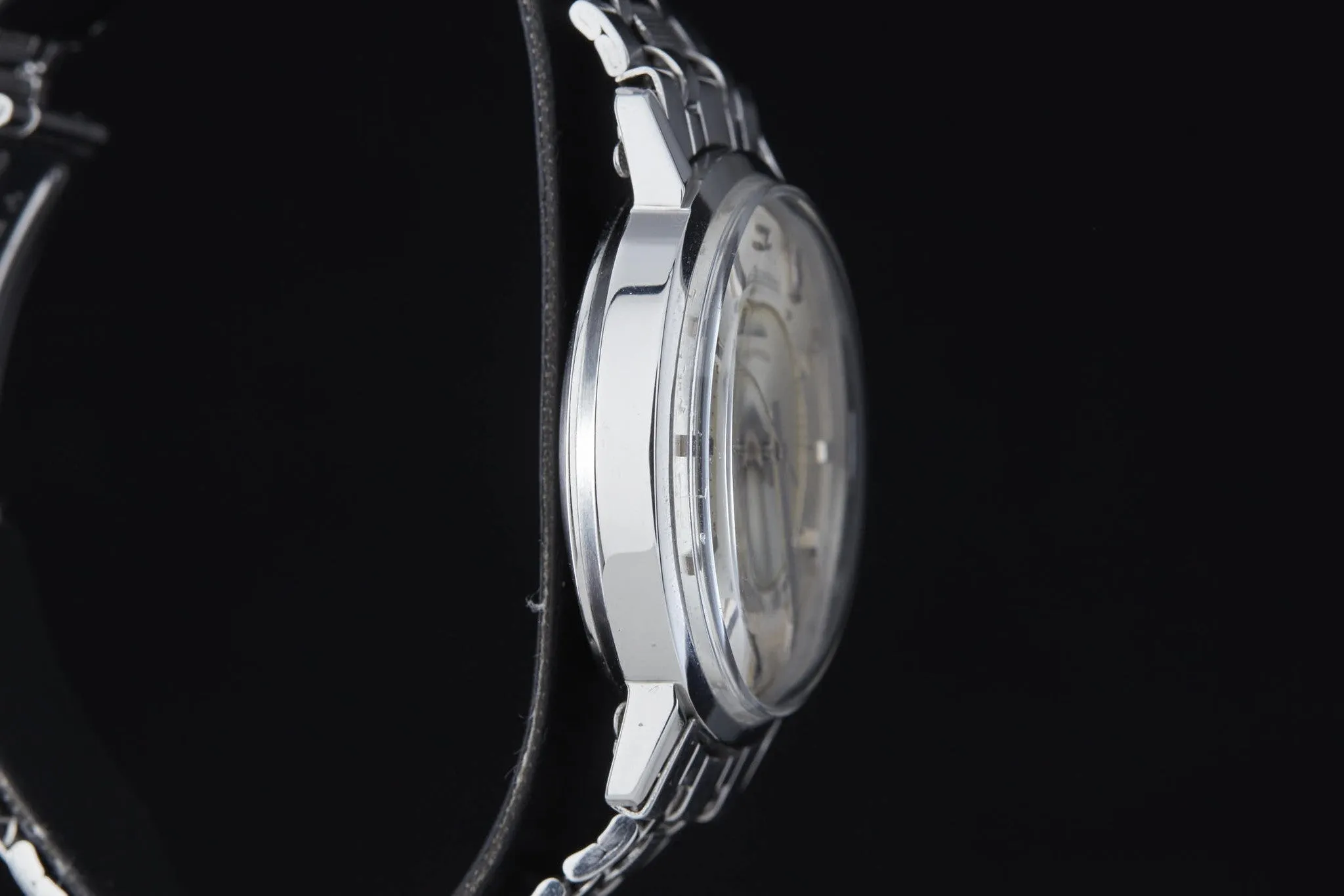 Jaeger-LeCoultre Memovox