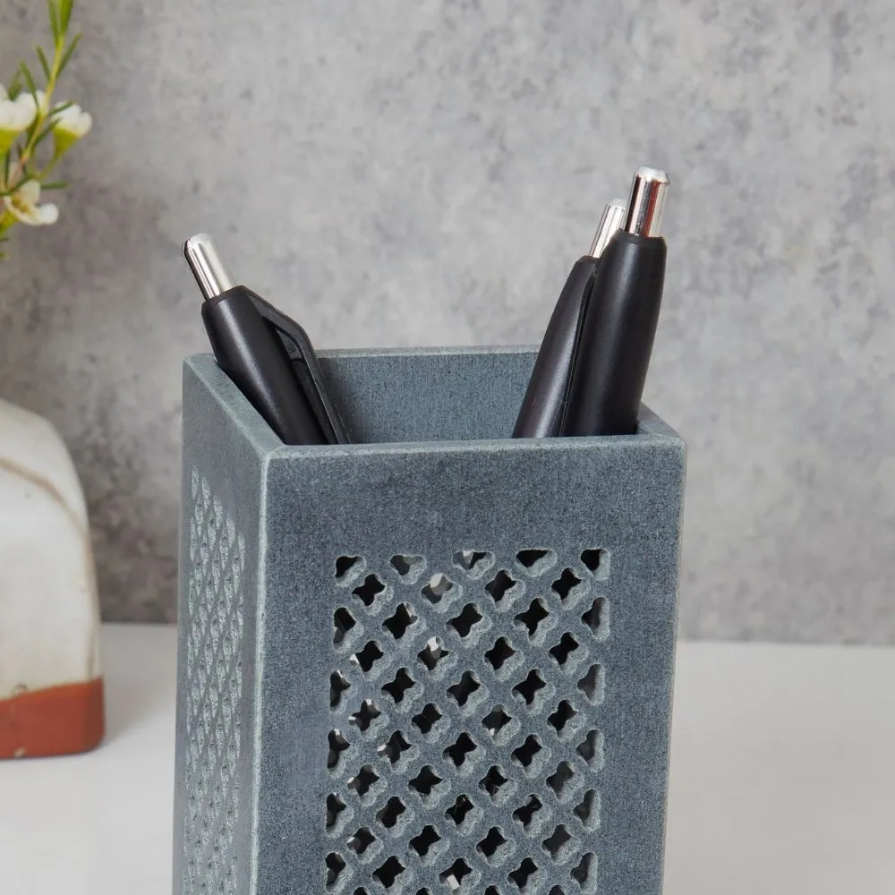 Lattice Pens Holder