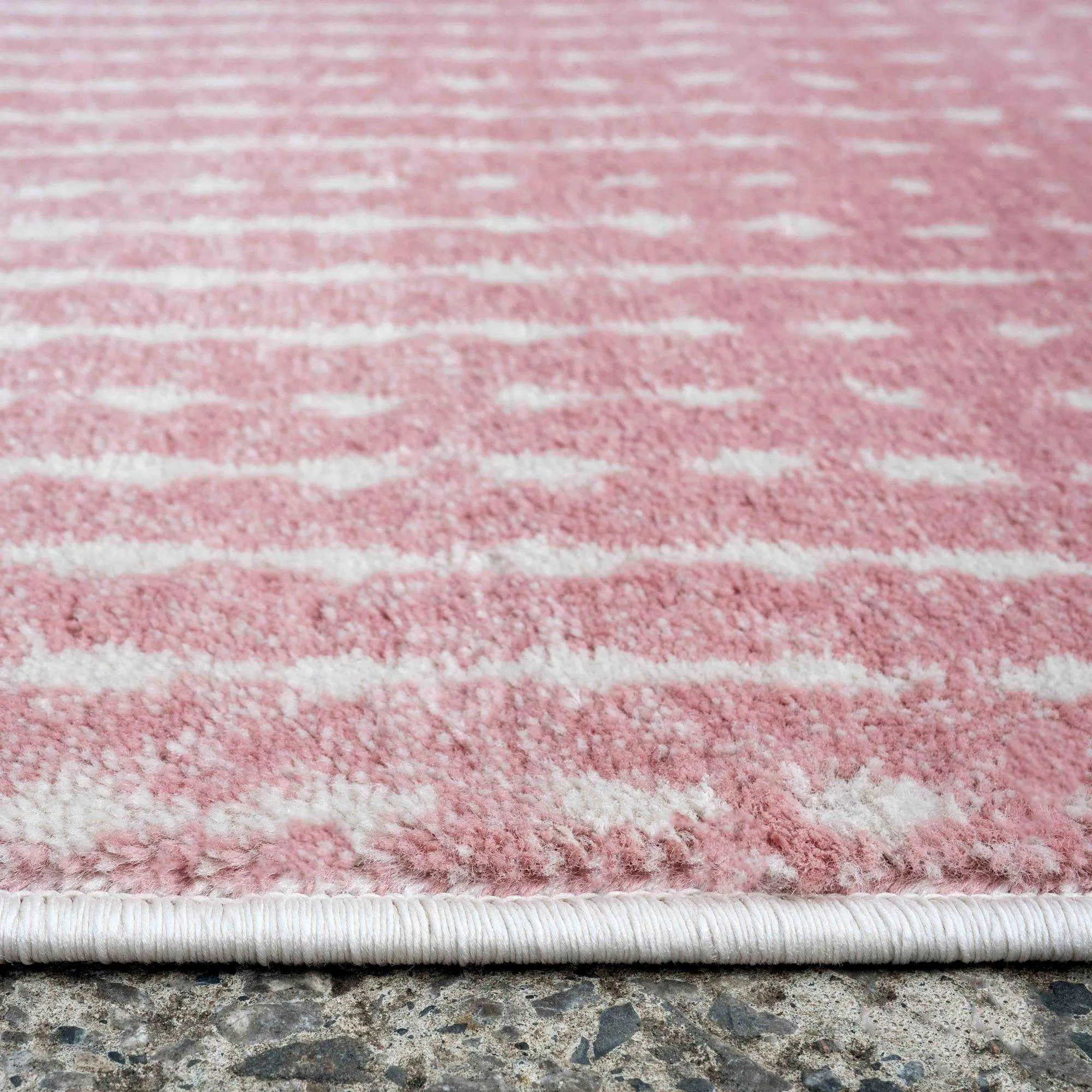 Modern Blush Spotted Ombre Effect Living Room Rug - Dottie