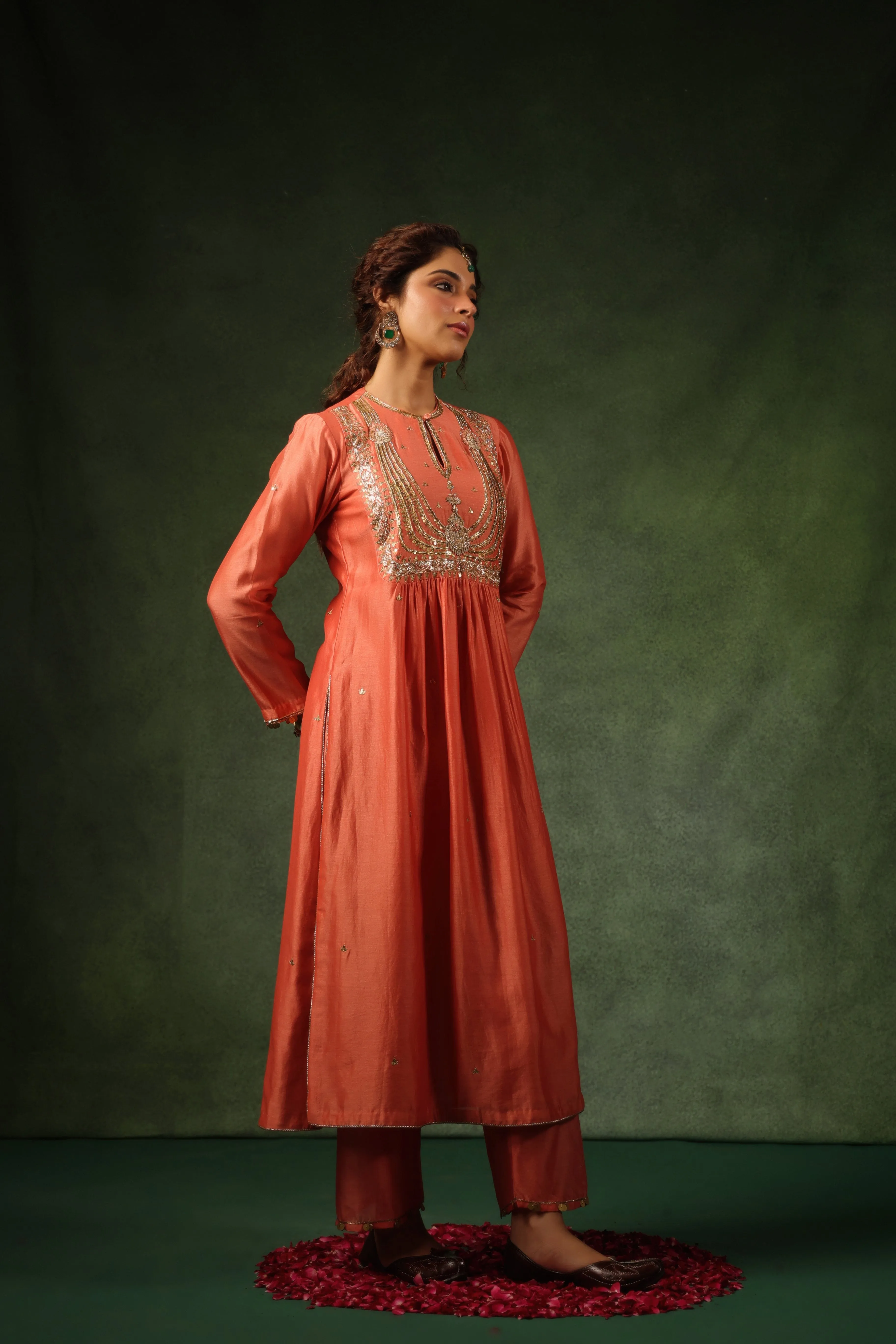 Pakeezah Jadau Joda Narangi
